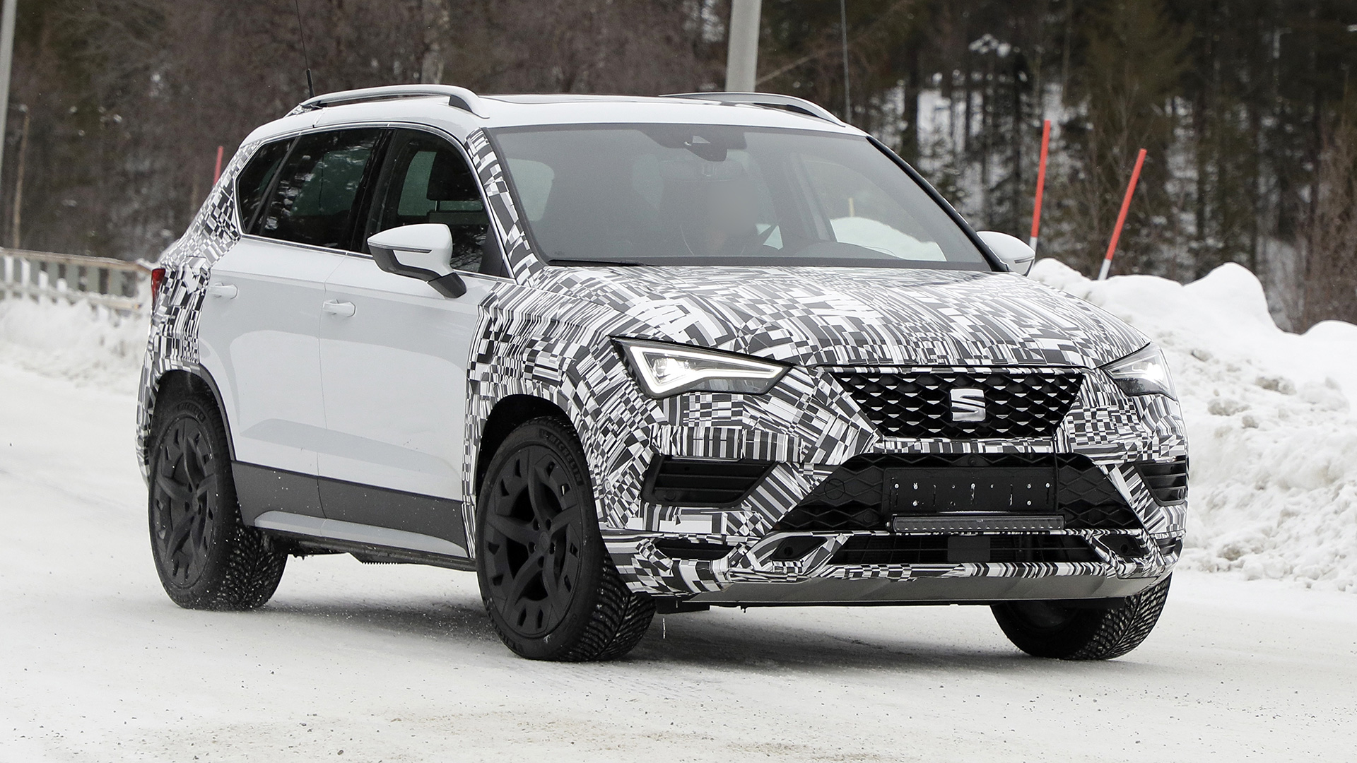 Facelifted 2020 SEAT Ateca spied undergoing winter testing